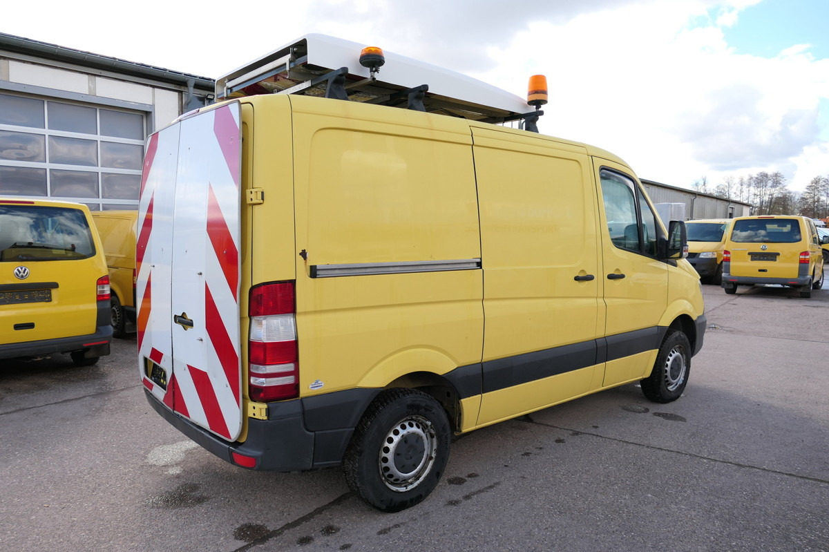 MERCEDES-BENZ Sprinter 216 CDI KLIMA - Begleitfahrzeug SCHLAFB - Furgão compacto: foto 1 MERCEDES-BENZ Sprinter 216 CDI KLIMA - Begleitfahrzeug SCHLAFB - Furgão compacto: foto 1