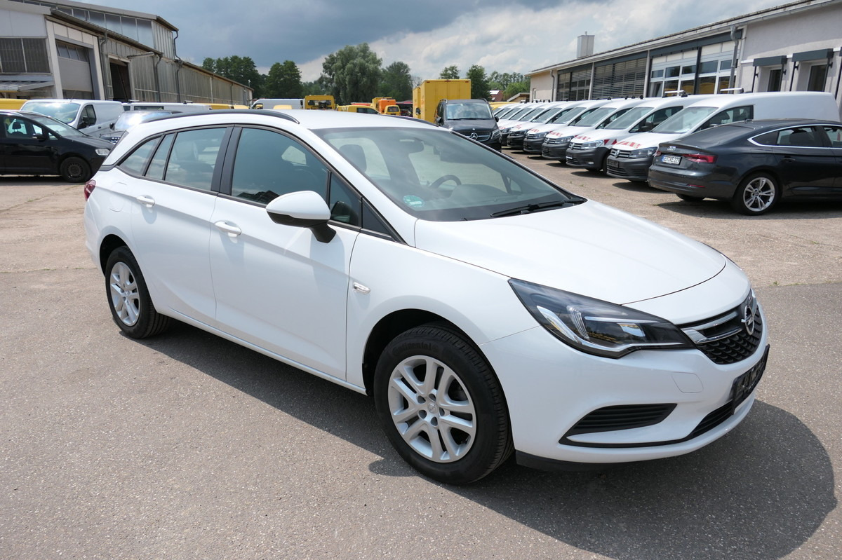 OPEL Astra K 1.4 Turbo CNG Edition Klima COC - Automóvel: foto 2 OPEL Astra K 1.4 Turbo CNG Edition Klima COC - Automóvel: foto 2