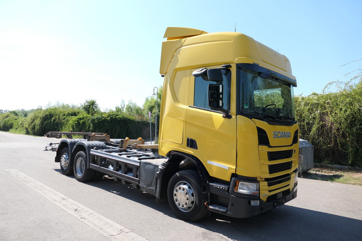 SCANIA R410 6X2 NG LBW KLIMA AHK - Caminhão transportador de contêineres/ Caixa móvel: foto 4 SCANIA R410 6X2 NG LBW KLIMA AHK - Caminhão transportador de contêineres/ Caixa móvel: foto 4