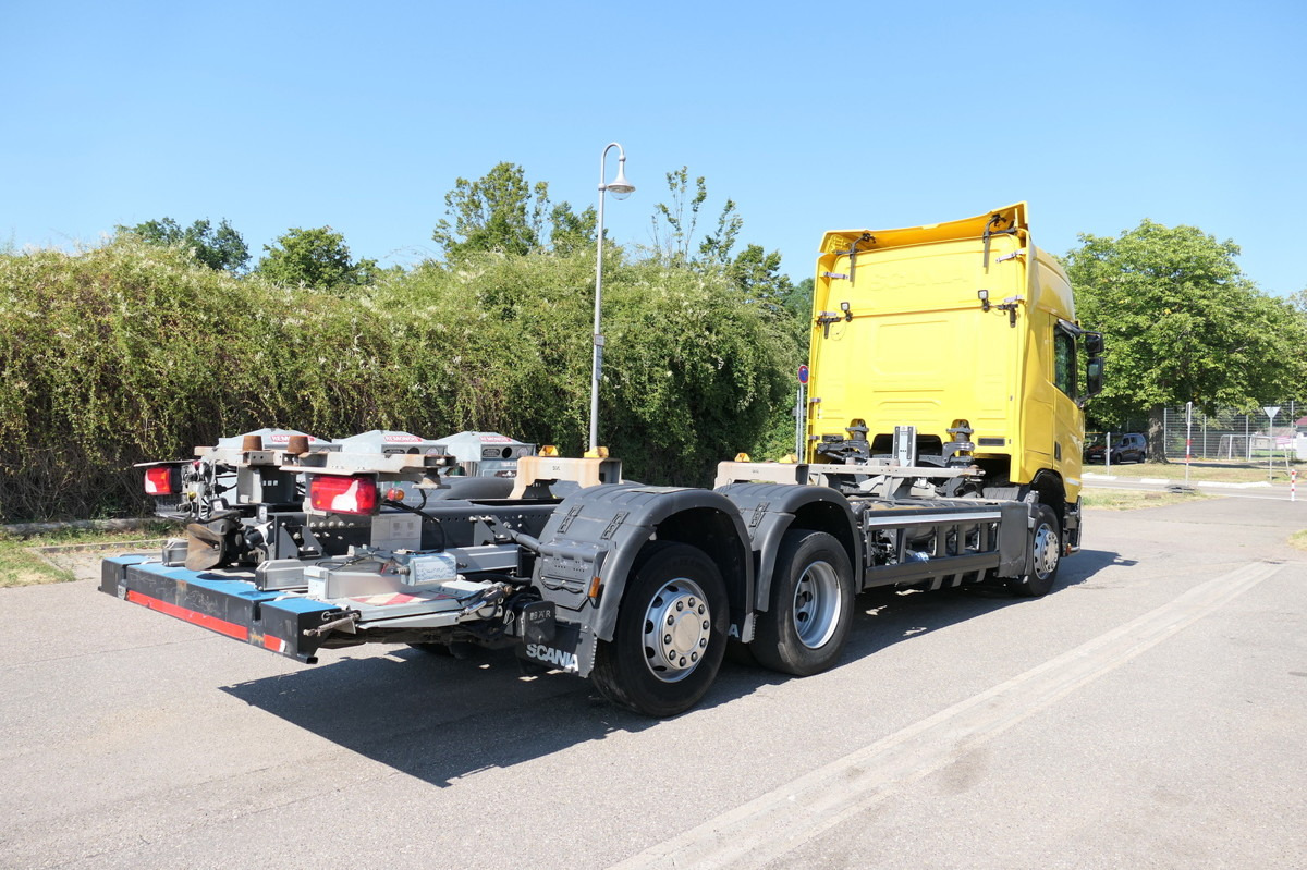 SCANIA R410 6X2 NG LBW KLIMA AHK - Caminhão transportador de contêineres/ Caixa móvel: foto 5 SCANIA R410 6X2 NG LBW KLIMA AHK - Caminhão transportador de contêineres/ Caixa móvel: foto 5