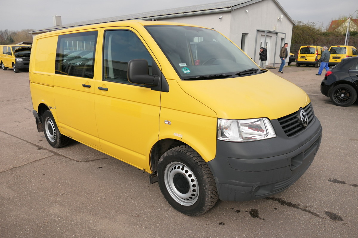 VW T5 Transporter 1.9 TDI PARKTRONIK 2xSCHIEBETÜR - Furgão compacto: foto 2 VW T5 Transporter 1.9 TDI PARKTRONIK 2xSCHIEBETÜR - Furgão compacto: foto 2