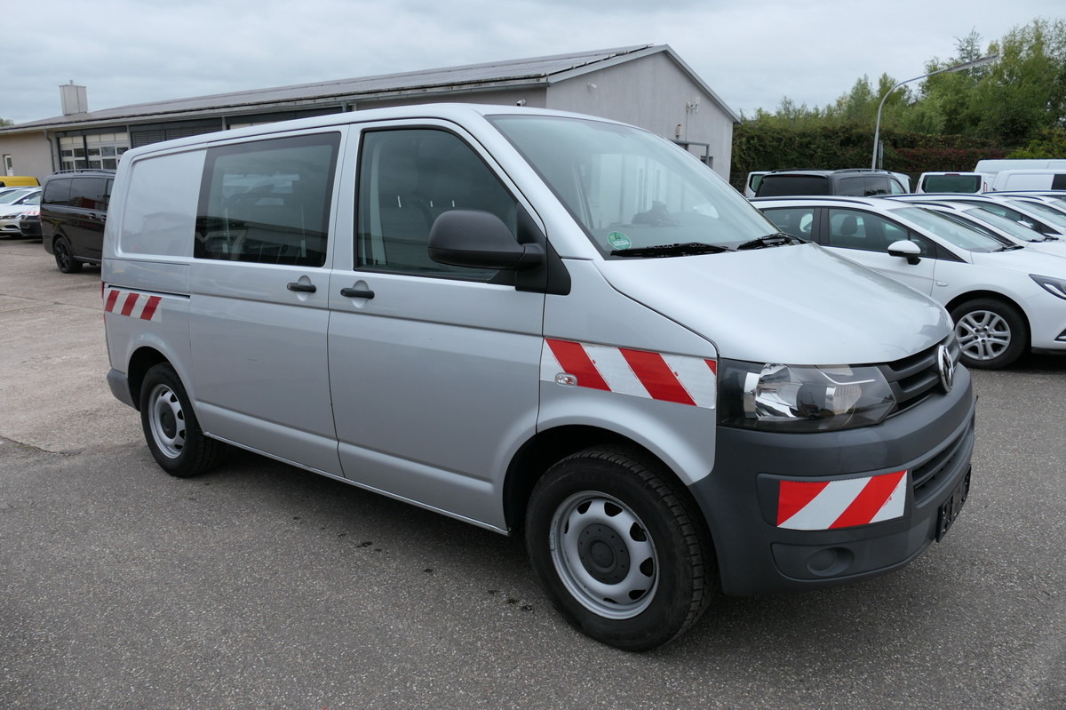 VW T5 Transporter 2.0 TDI KLIMA AHK Werkstatteinbau - Furgão compacto: foto 2 VW T5 Transporter 2.0 TDI KLIMA AHK Werkstatteinbau - Furgão compacto: foto 2