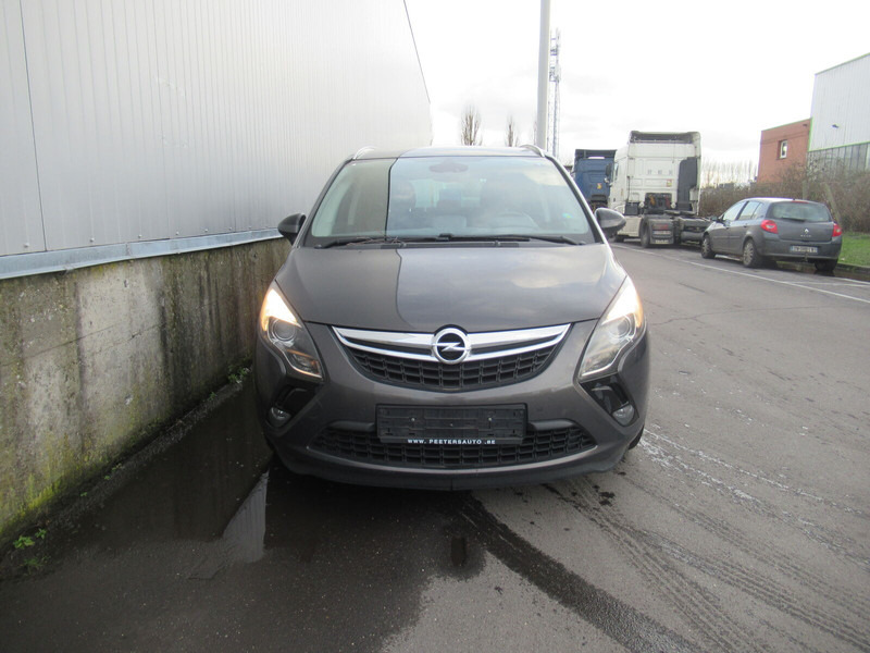 Opel Zafira Touren - Automóvel: foto 3 Opel Zafira Touren - Automóvel: foto 3
