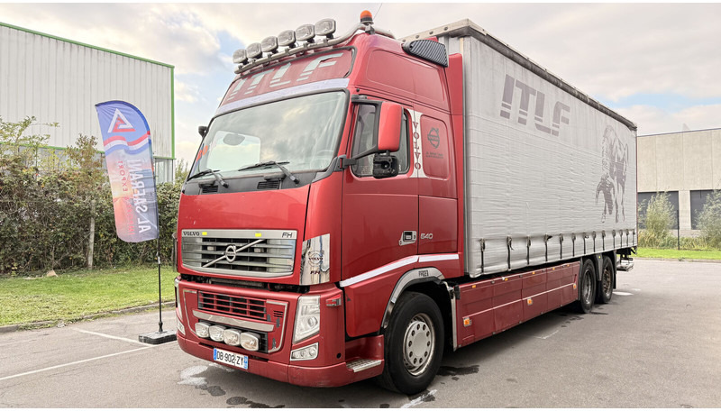 Volvo FH13 540 - Caminhão com lona: foto 1 Volvo FH13 540 - Caminhão com lona: foto 1