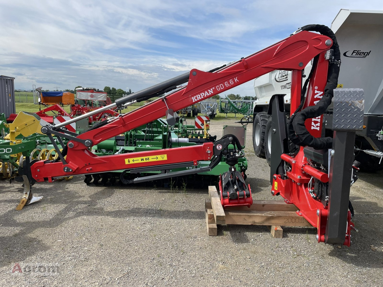 Krpan 6,6 K - 3-Punkt Kran - Grua para caminhão: foto 1 Krpan 6,6 K - 3-Punkt Kran - Grua para caminhão: foto 1