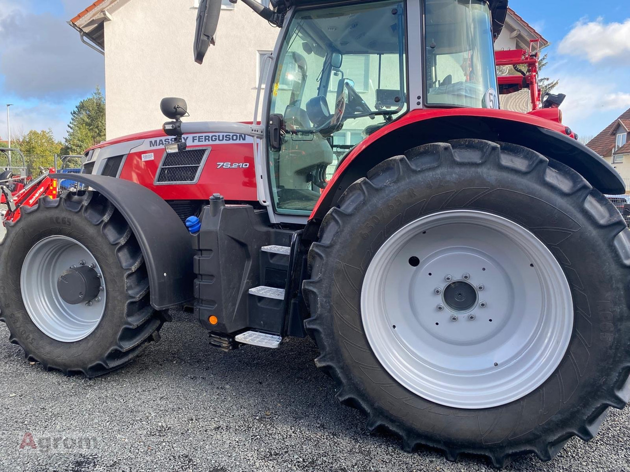 Trator Massey Ferguson 7S.210 Dyna-VT EXCLUSIVE: foto 6