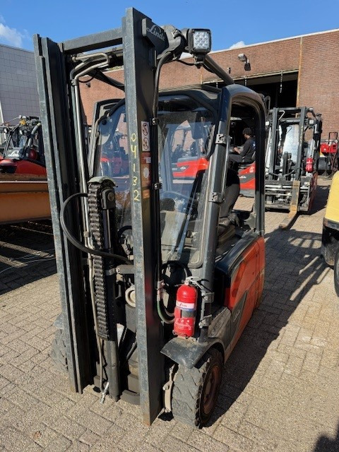 LINDE E16 - Empilhadeira elétrica: foto 1 LINDE E16 - Empilhadeira elétrica: foto 1