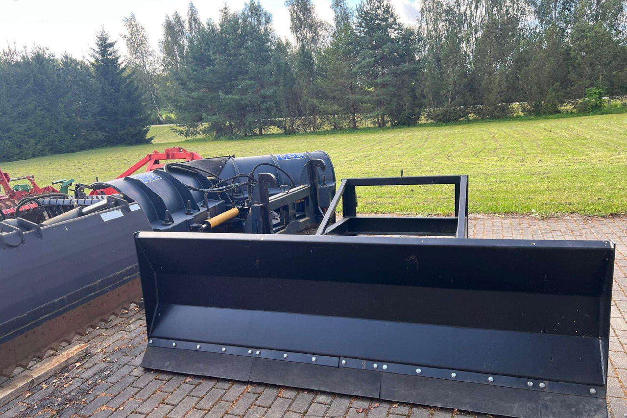 -Kita- ASG 2 - Lâmina: foto 2 -Kita- ASG 2 - Lâmina: foto 2