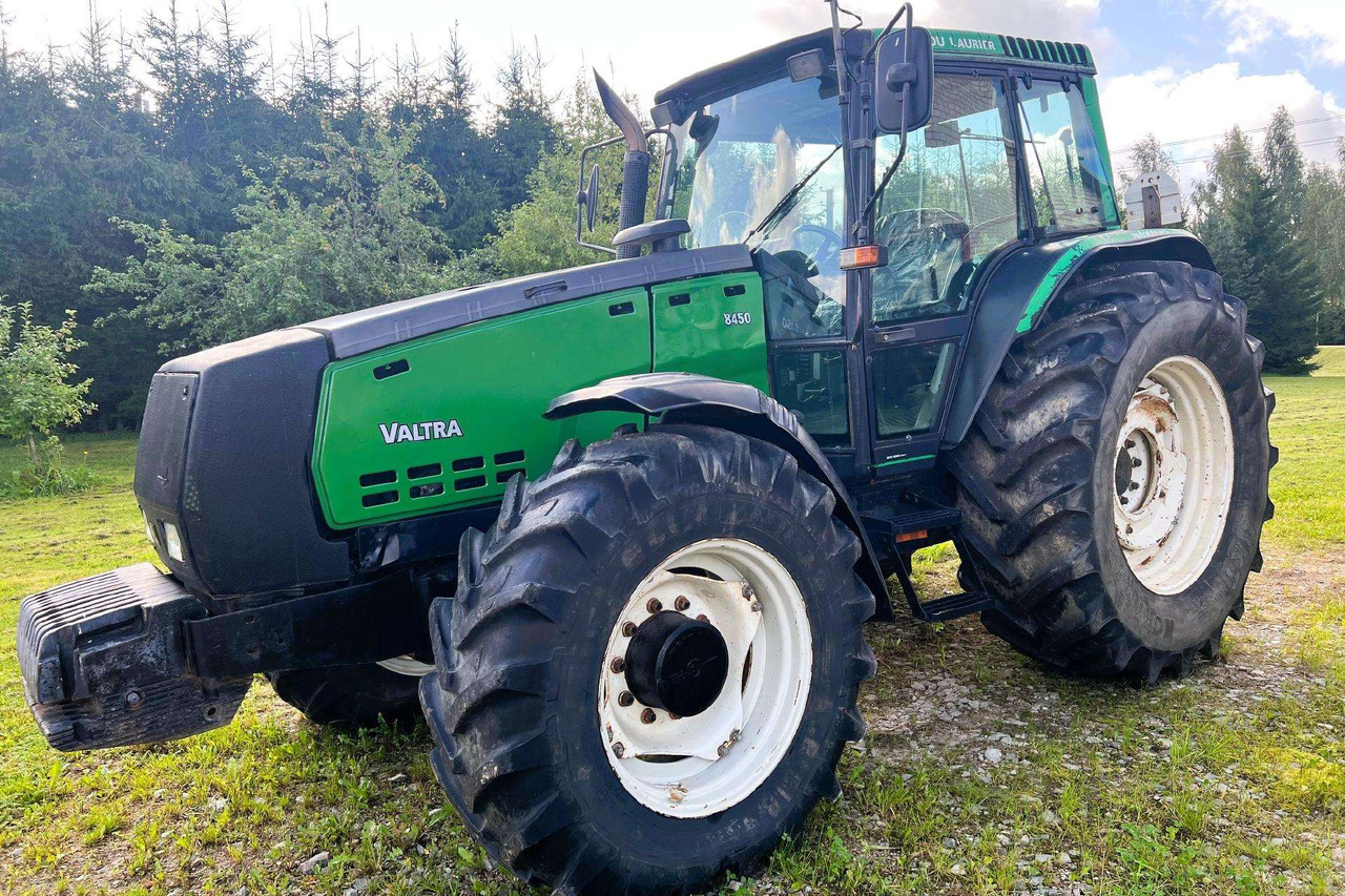 Valtra Valmet 8450 Mega - Trator: foto 1 Valtra Valmet 8450 Mega - Trator: foto 1