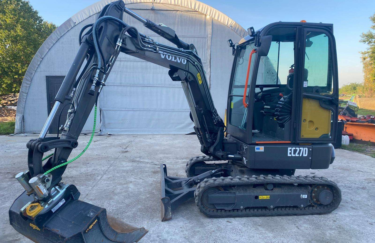 Volvo EC27D - Mini escavadeira: foto 1 Volvo EC27D - Mini escavadeira: foto 1