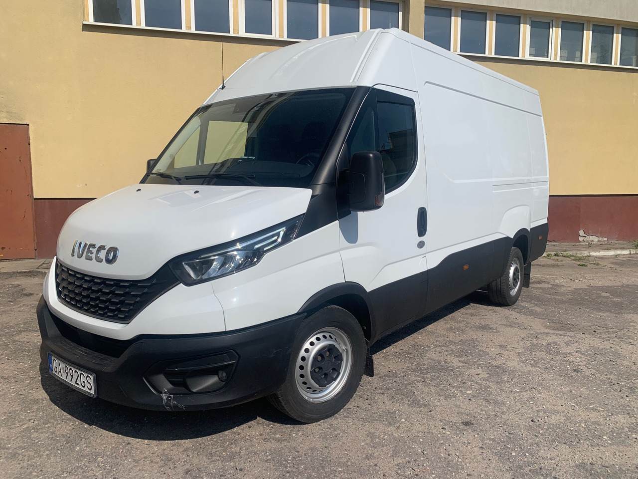 IVECO DAILY - Furgão: foto 1 IVECO DAILY - Furgão: foto 1