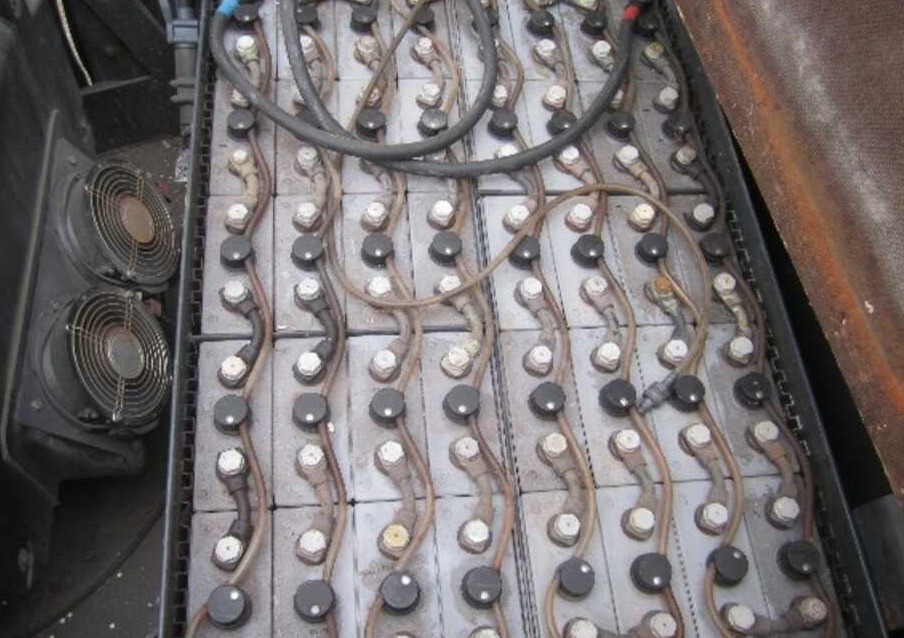 Linde W 20 - Trator elétrics: foto 2 Linde W 20 - Trator elétrics: foto 2