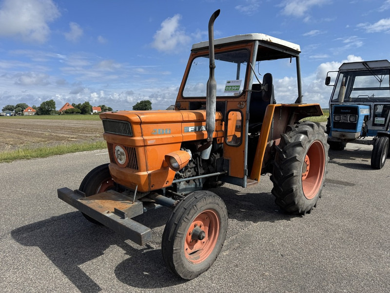 Fiat 400 - Trator: foto 1 Fiat 400 - Trator: foto 1