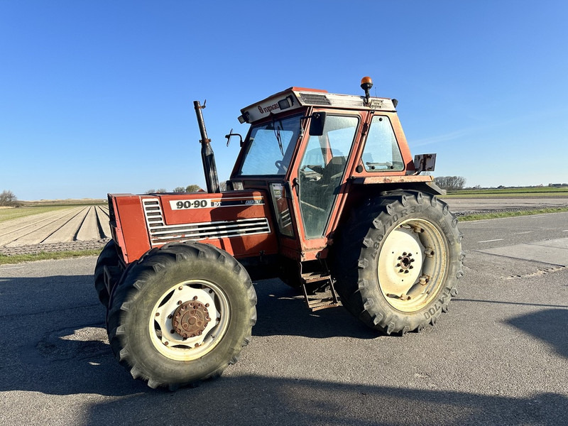 Fiat 90-90 DT - Trator: foto 1 Fiat 90-90 DT - Trator: foto 1