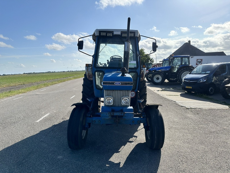 Ford 5110 - Trator: foto 2 Ford 5110 - Trator: foto 2