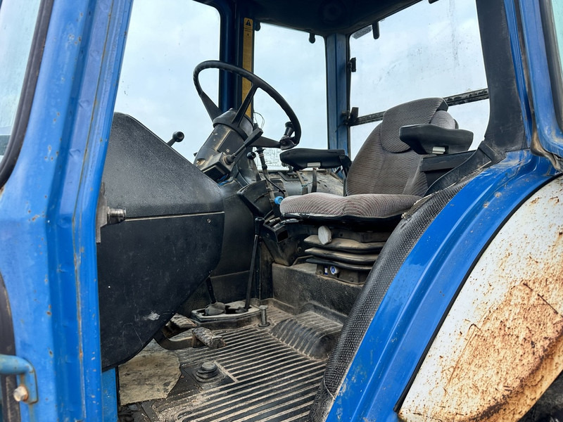 Ford 8210 - Trator: foto 4 Ford 8210 - Trator: foto 4