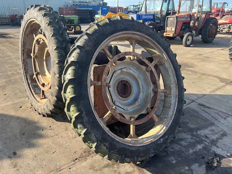 Kleber 9.5 R38 - Pneu: foto 4 Kleber 9.5 R38 - Pneu: foto 4