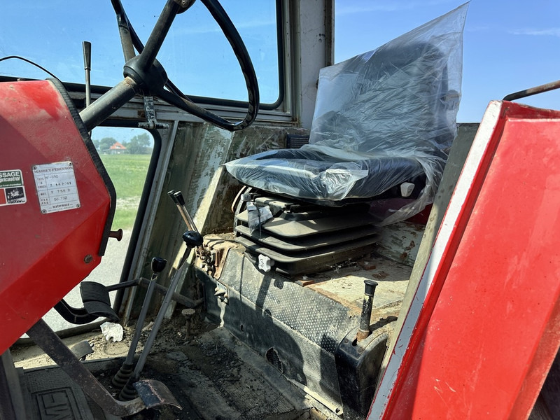 Massey Ferguson 590 - Trator: foto 4 Massey Ferguson 590 - Trator: foto 4