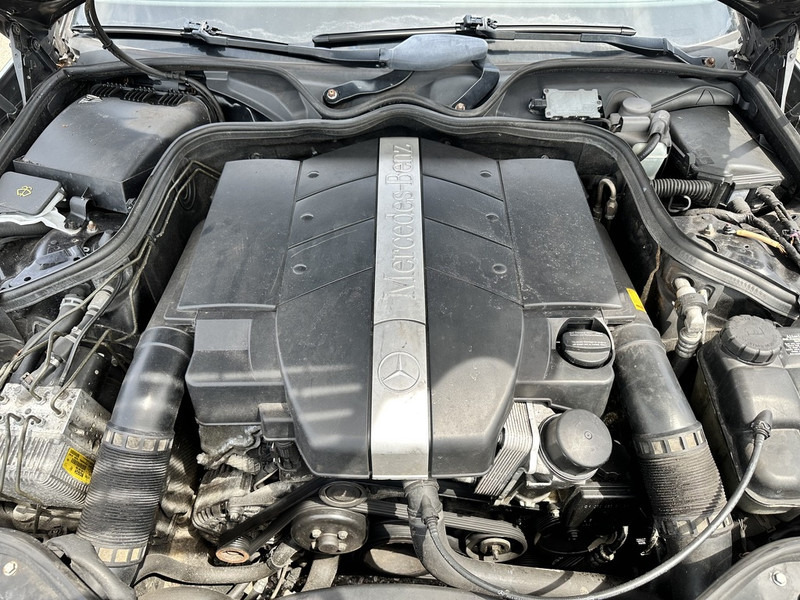 Automóvel Mercedes-Benz E-Klasse 240: foto 15