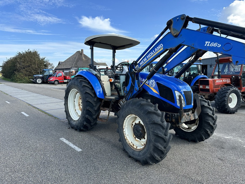 New Holland TD5.100 - Trator: foto 4 New Holland TD5.100 - Trator: foto 4