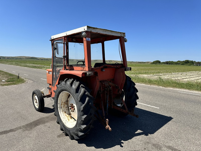 Trator Renault 461: foto 7