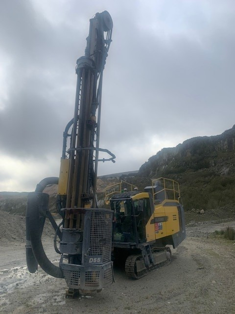 Atlas Copco FlexiROC D55 - Máquina de perfuração: foto 4 Atlas Copco FlexiROC D55 - Máquina de perfuração: foto 4