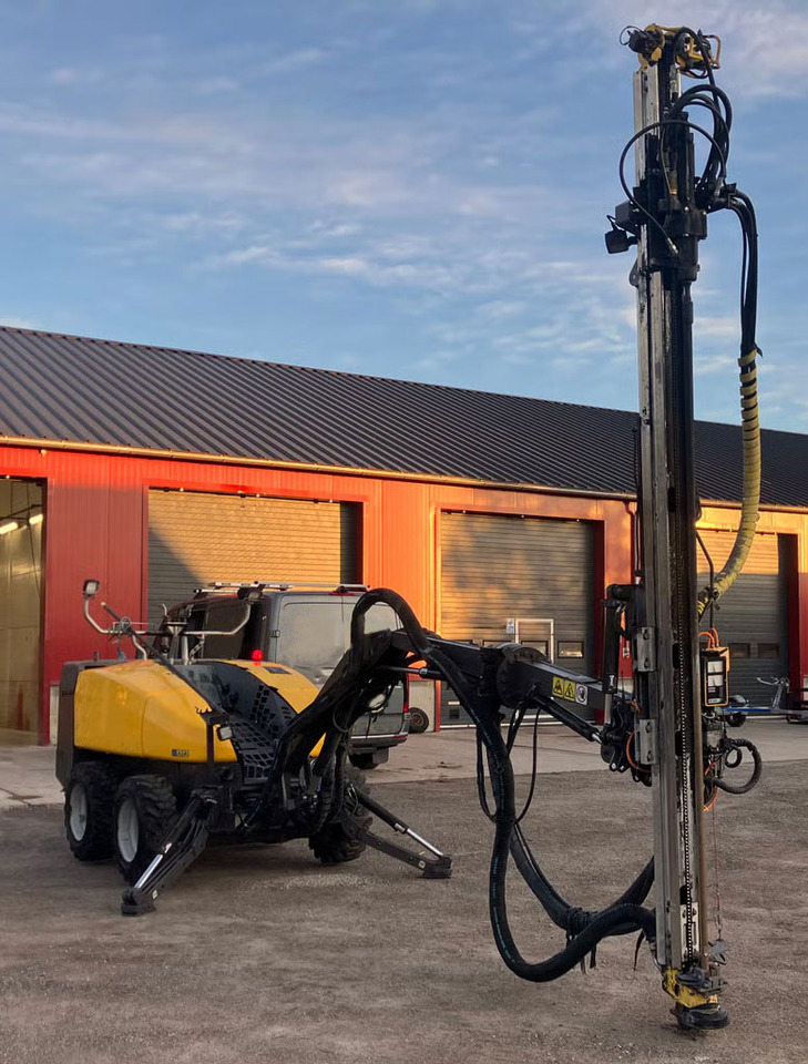 Atlas Copco FlexiROC T15R-01 - Máquina de perfuração: foto 3 Atlas Copco FlexiROC T15R-01 - Máquina de perfuração: foto 3