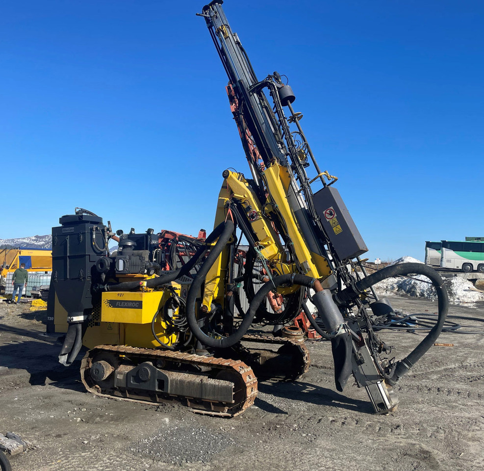 Atlas Copco FlexiROC T30 - Máquina de perfuração: foto 3 Atlas Copco FlexiROC T30 - Máquina de perfuração: foto 3