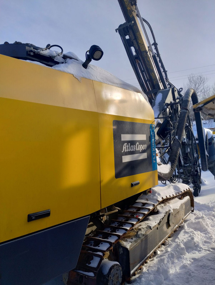Atlas Copco FlexiROC T45 - Máquina de perfuração: foto 4 Atlas Copco FlexiROC T45 - Máquina de perfuração: foto 4