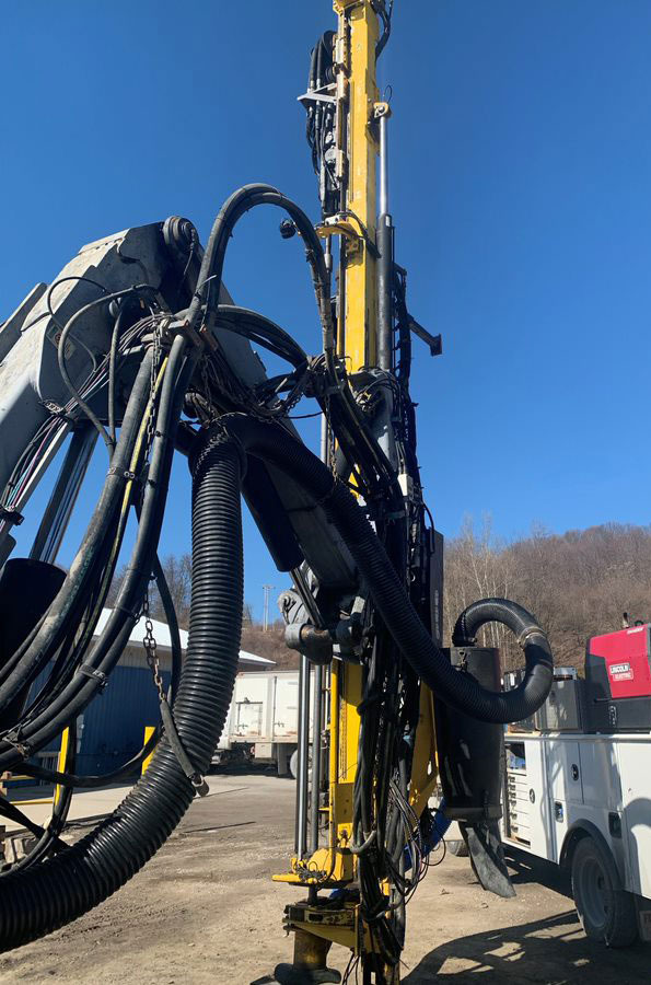 Atlas Copco FlexiROC T45 - Máquina de perfuração: foto 4 Atlas Copco FlexiROC T45 - Máquina de perfuração: foto 4