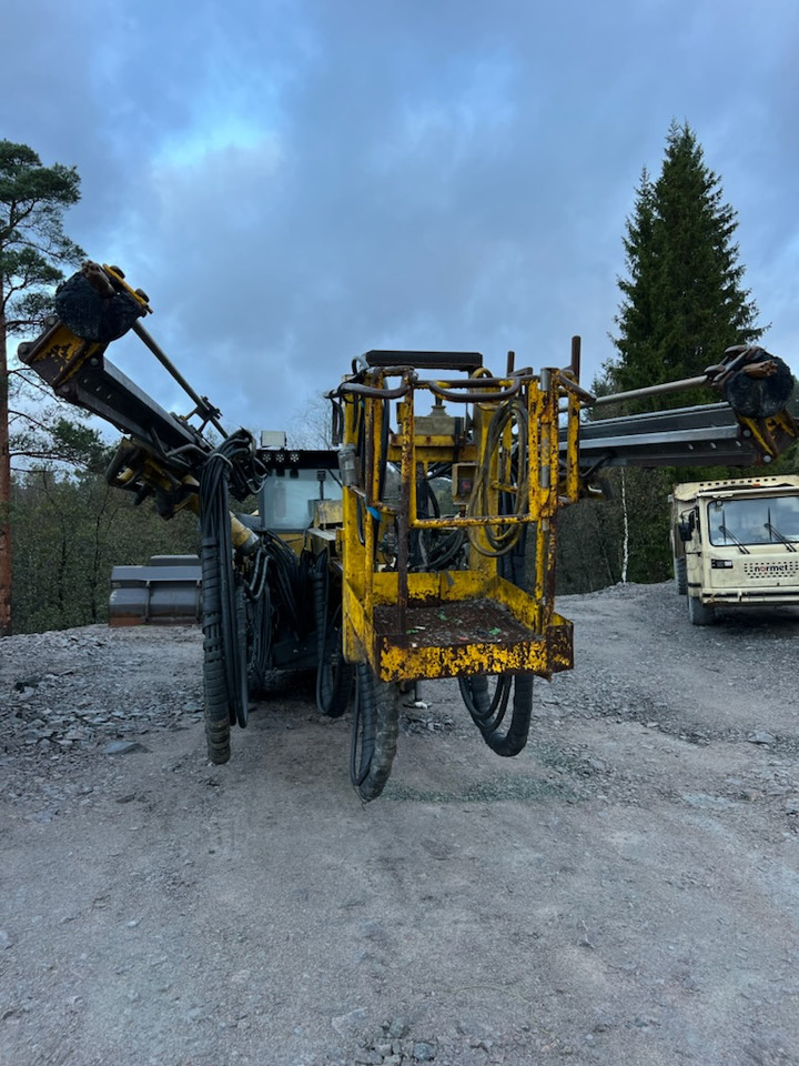 Máquina de perfuração direcional Atlas Copco M2C: foto 6