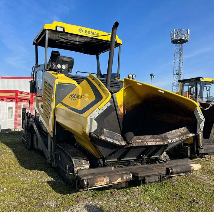 Bomag BF700 C-3 - Acabadora: foto 2 Bomag BF700 C-3 - Acabadora: foto 2