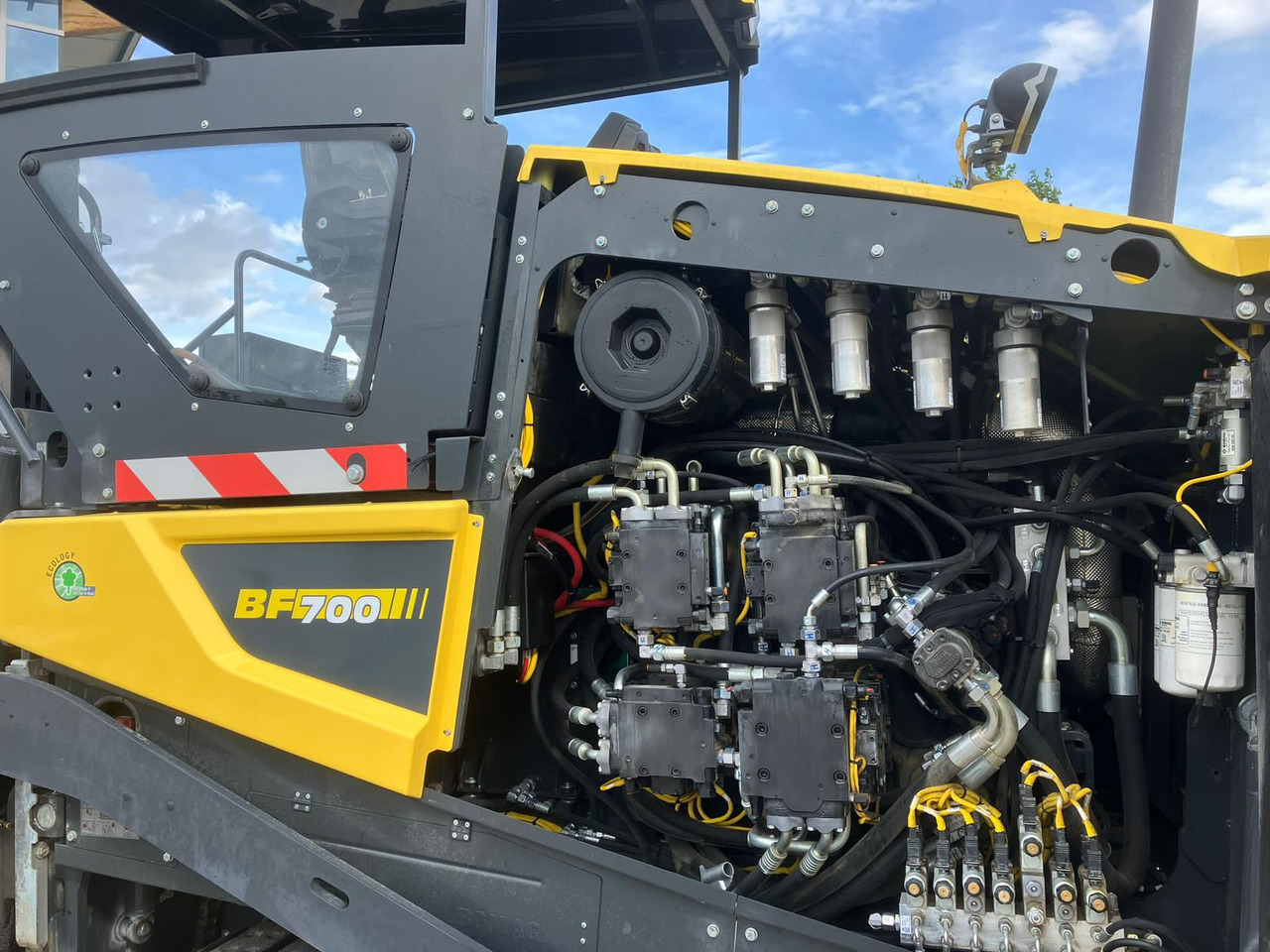 Bomag BF700 C-3 - Acabadora: foto 5 Bomag BF700 C-3 - Acabadora: foto 5