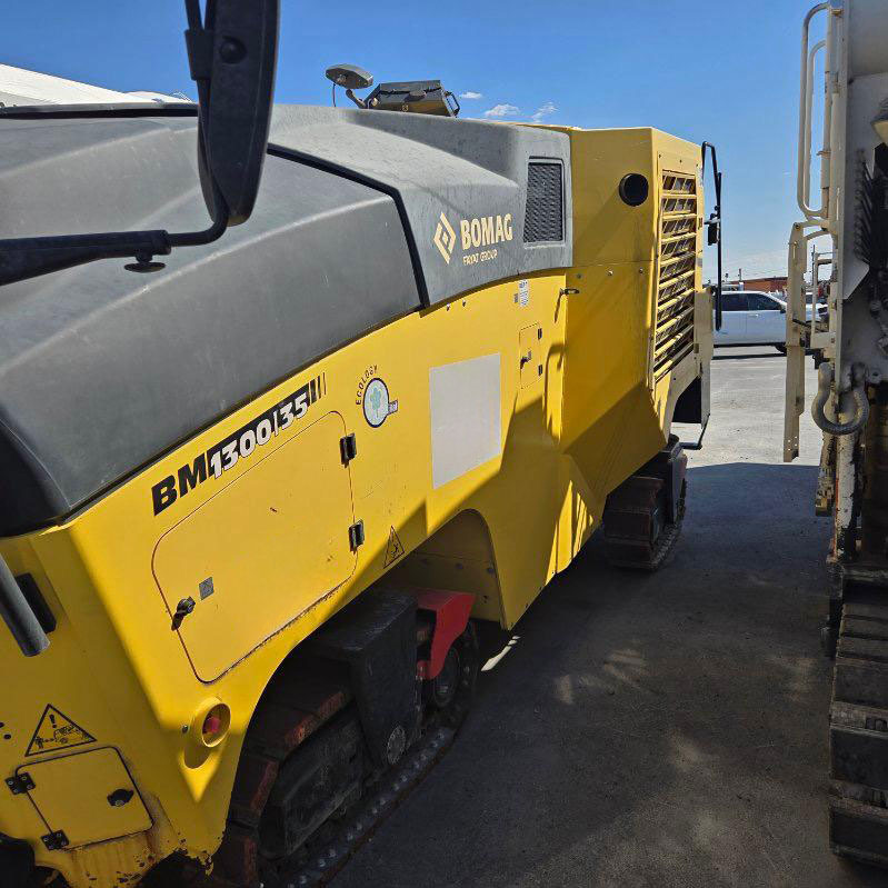 Bomag BM 1300/35 - Aplainadora (Fresadora): foto 3 Bomag BM 1300/35 - Aplainadora (Fresadora): foto 3