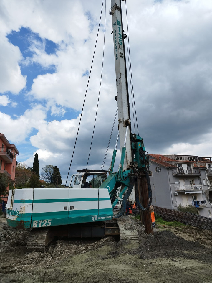 Casagrande B125 - Bate estaca: foto 4 Casagrande B125 - Bate estaca: foto 4