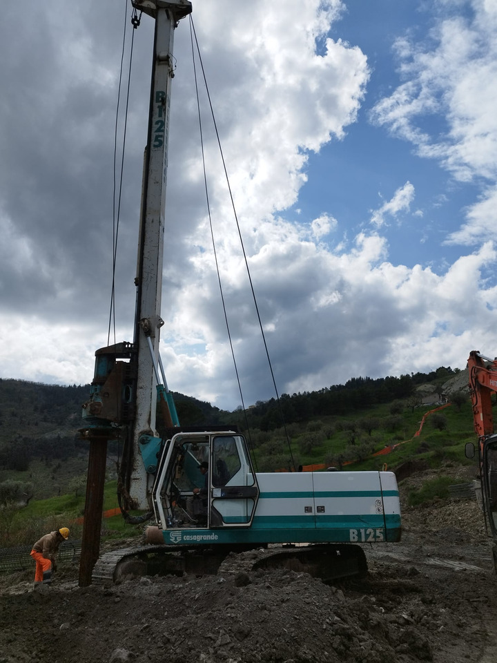 Casagrande B125 - Bate estaca: foto 3 Casagrande B125 - Bate estaca: foto 3