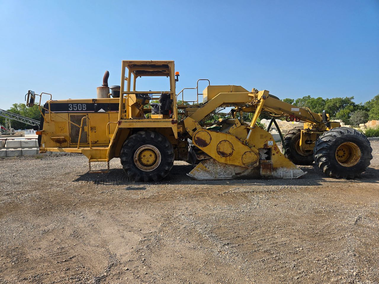 Caterpillar RM350B - Estabilizador de solos: foto 1 Caterpillar RM350B - Estabilizador de solos: foto 1