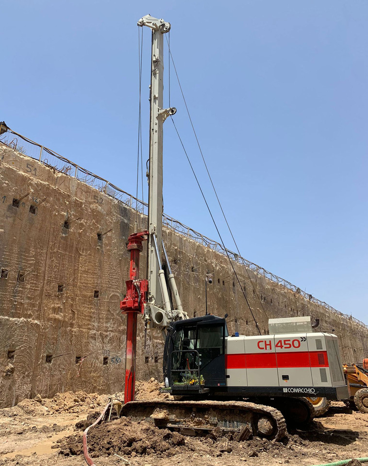 Comacchio CH 450 - Bate estaca: foto 1 Comacchio CH 450 - Bate estaca: foto 1