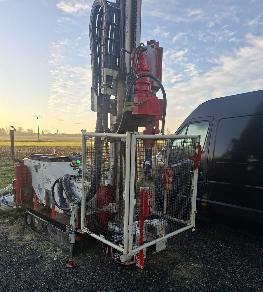 Comacchio GEO 305 - Máquina de perfuração: foto 4 Comacchio GEO 305 - Máquina de perfuração: foto 4