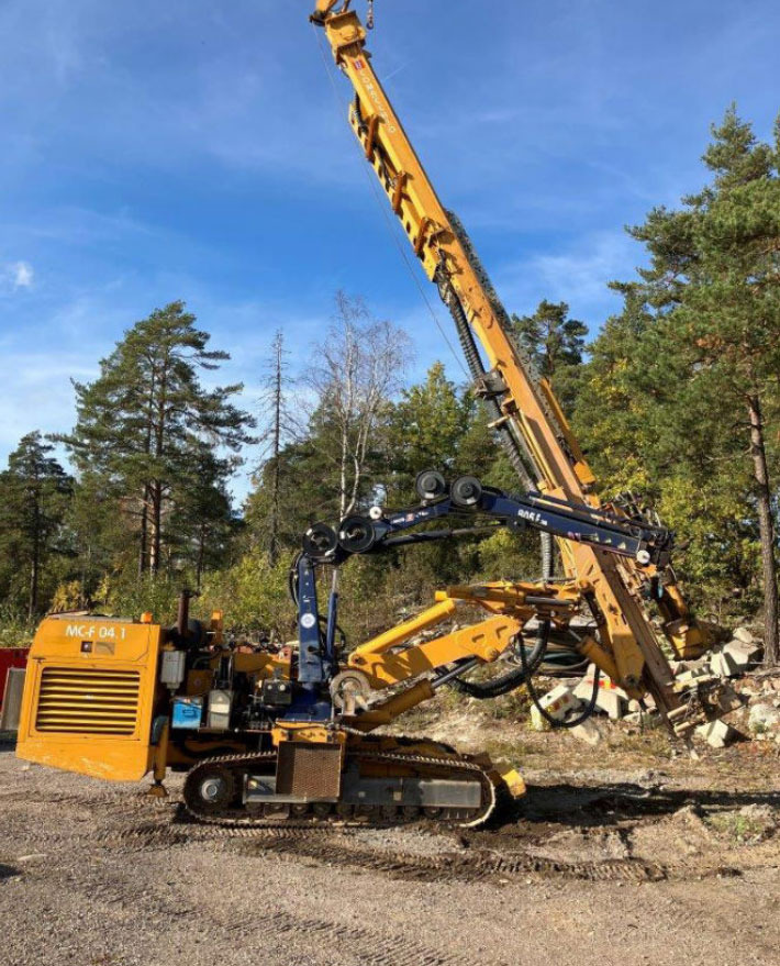 Comacchio MC-F04.1 - Máquina de perfuração: foto 2 Comacchio MC-F04.1 - Máquina de perfuração: foto 2