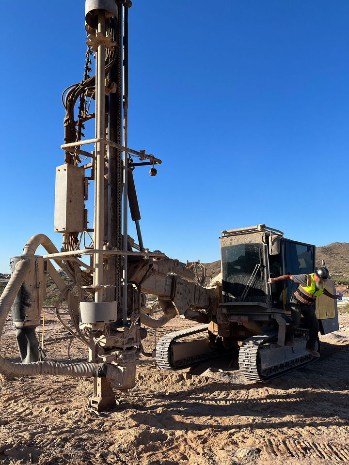 Epiroc PowerROC t50 - Máquina de perfuração: foto 4 Epiroc PowerROC t50 - Máquina de perfuração: foto 4