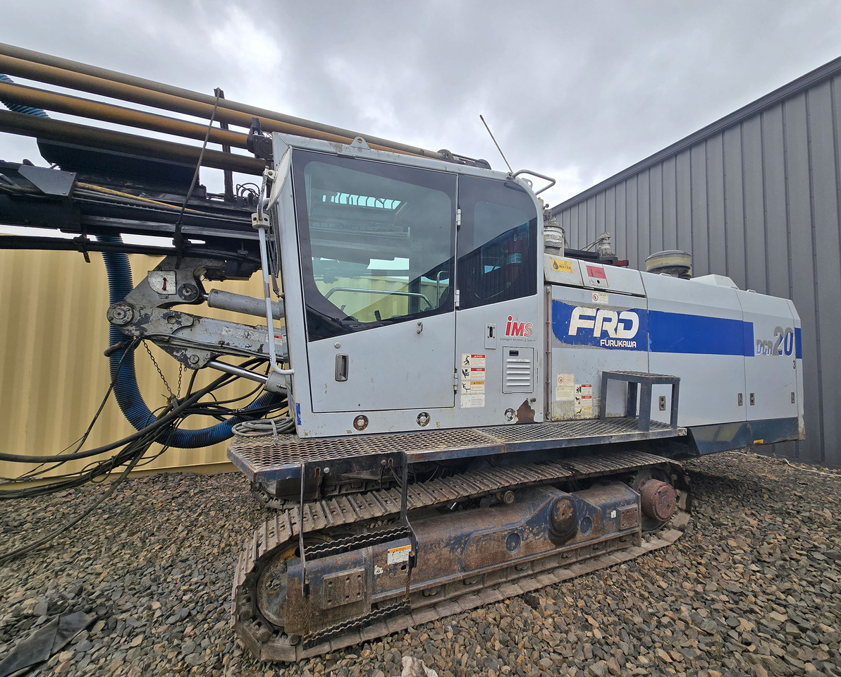 Furukawa DCR20 - Máquina de perfuração: foto 3 Furukawa DCR20 - Máquina de perfuração: foto 3
