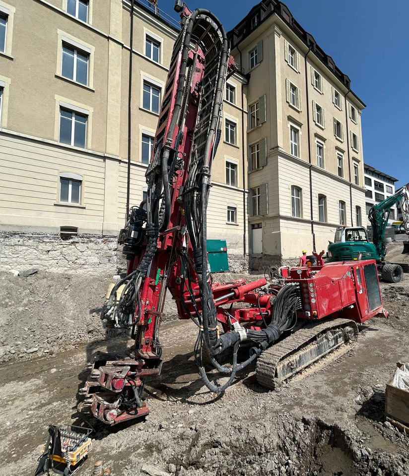 Hutte HBR 504-2 - Bate estaca: foto 1 Hutte HBR 504-2 - Bate estaca: foto 1