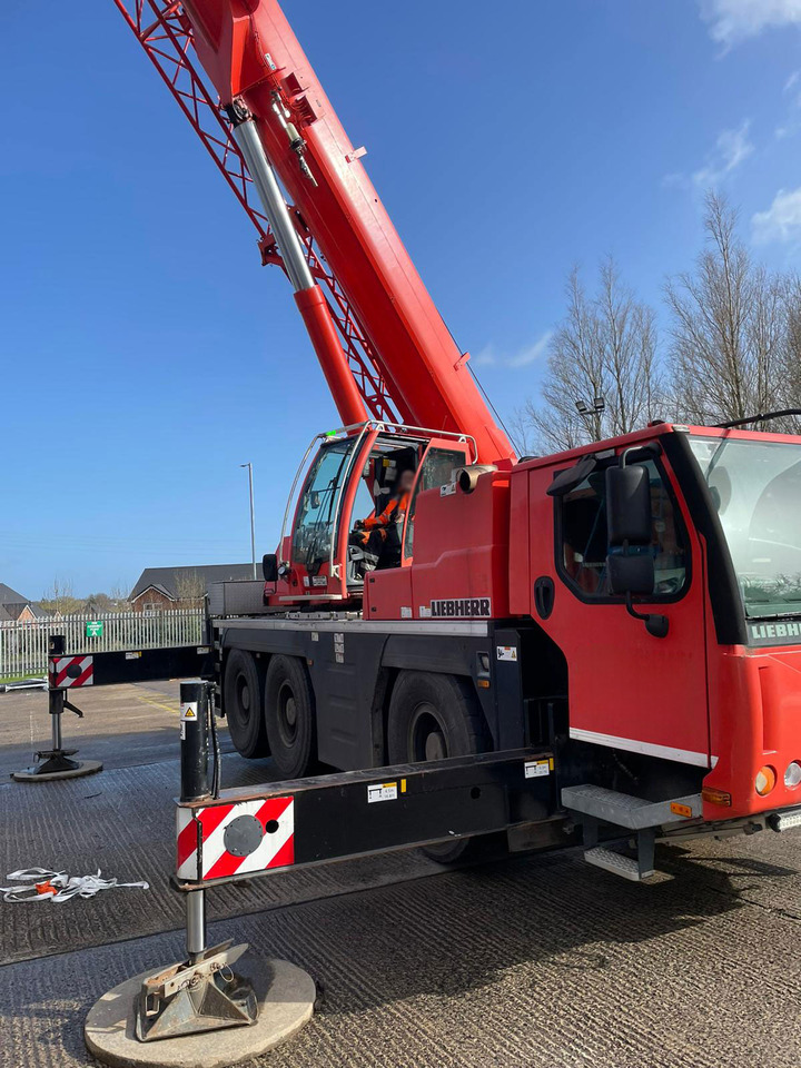 Liebherr LTM 1055-3.1 - Guindaste móvel: foto 5 Liebherr LTM 1055-3.1 - Guindaste móvel: foto 5