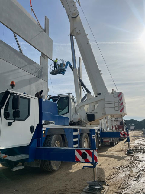 Liebherr LTM 1060-3.1 - Guindaste de torre: foto 3 Liebherr LTM 1060-3.1 - Guindaste de torre: foto 3