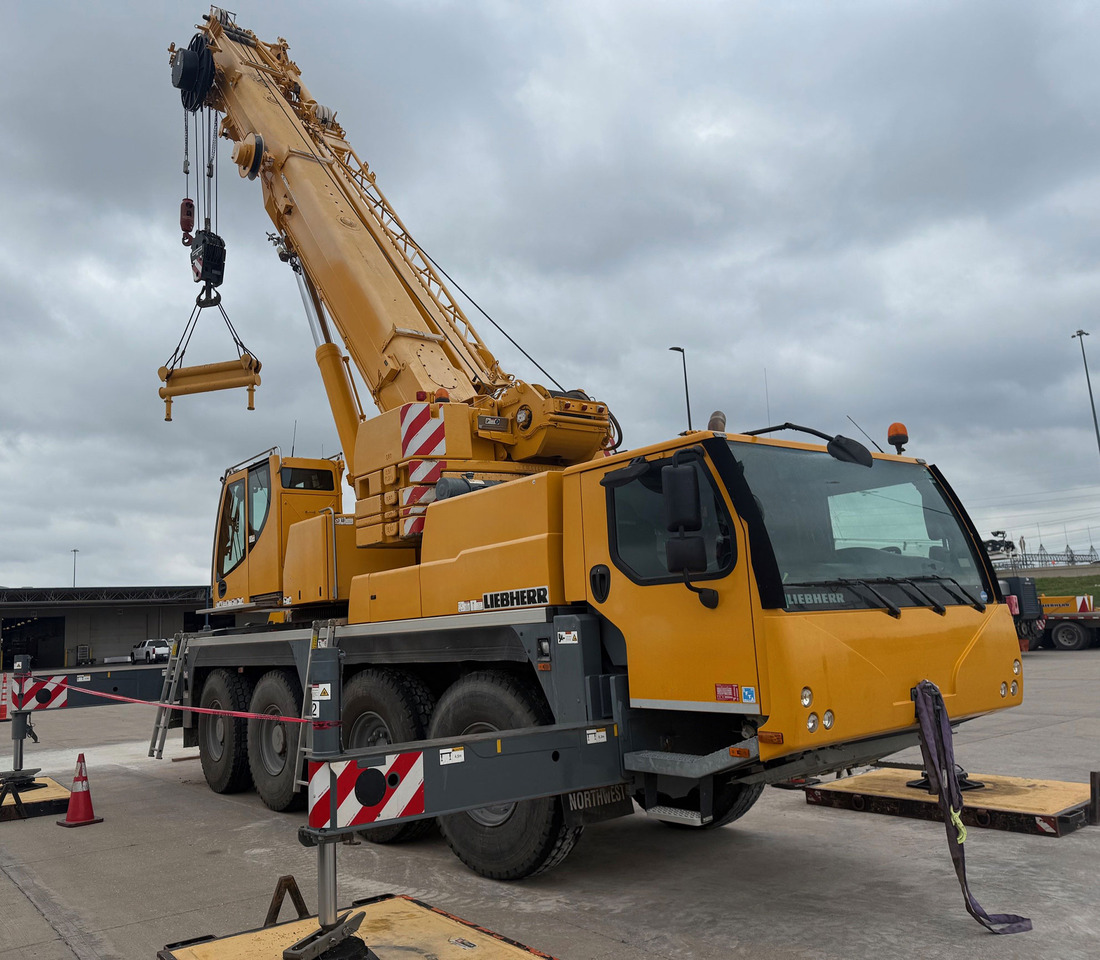 Liebherr LTM 1070-4.2 - Guindaste móvel: foto 1 Liebherr LTM 1070-4.2 - Guindaste móvel: foto 1