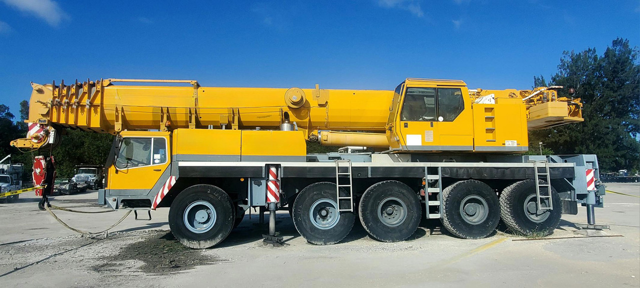 Liebherr LTM 1120-1 - Guindaste móvel: foto 1 Liebherr LTM 1120-1 - Guindaste móvel: foto 1