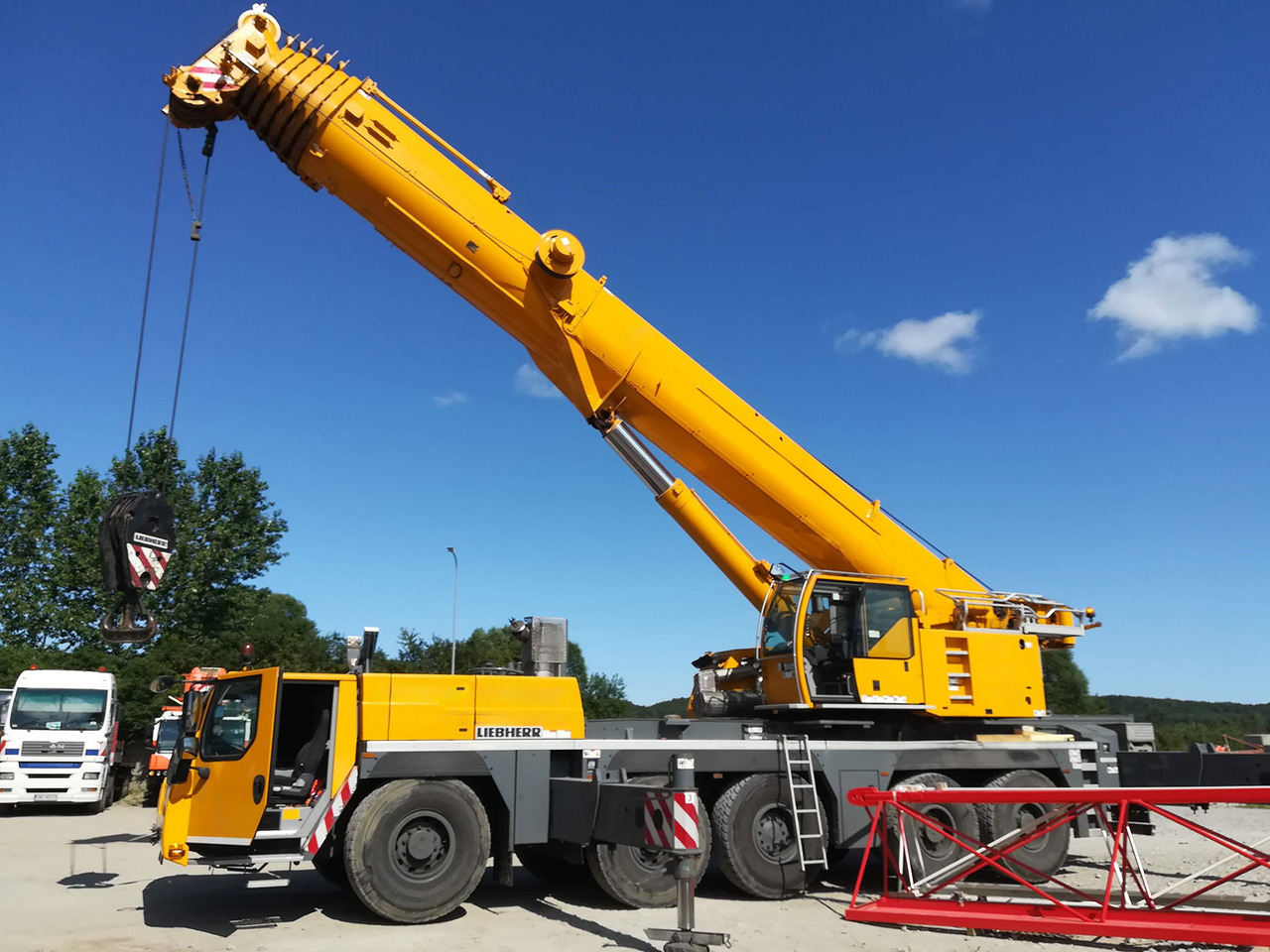 Liebherr LTM 1200-5.1 - Guindaste móvel: foto 1 Liebherr LTM 1200-5.1 - Guindaste móvel: foto 1