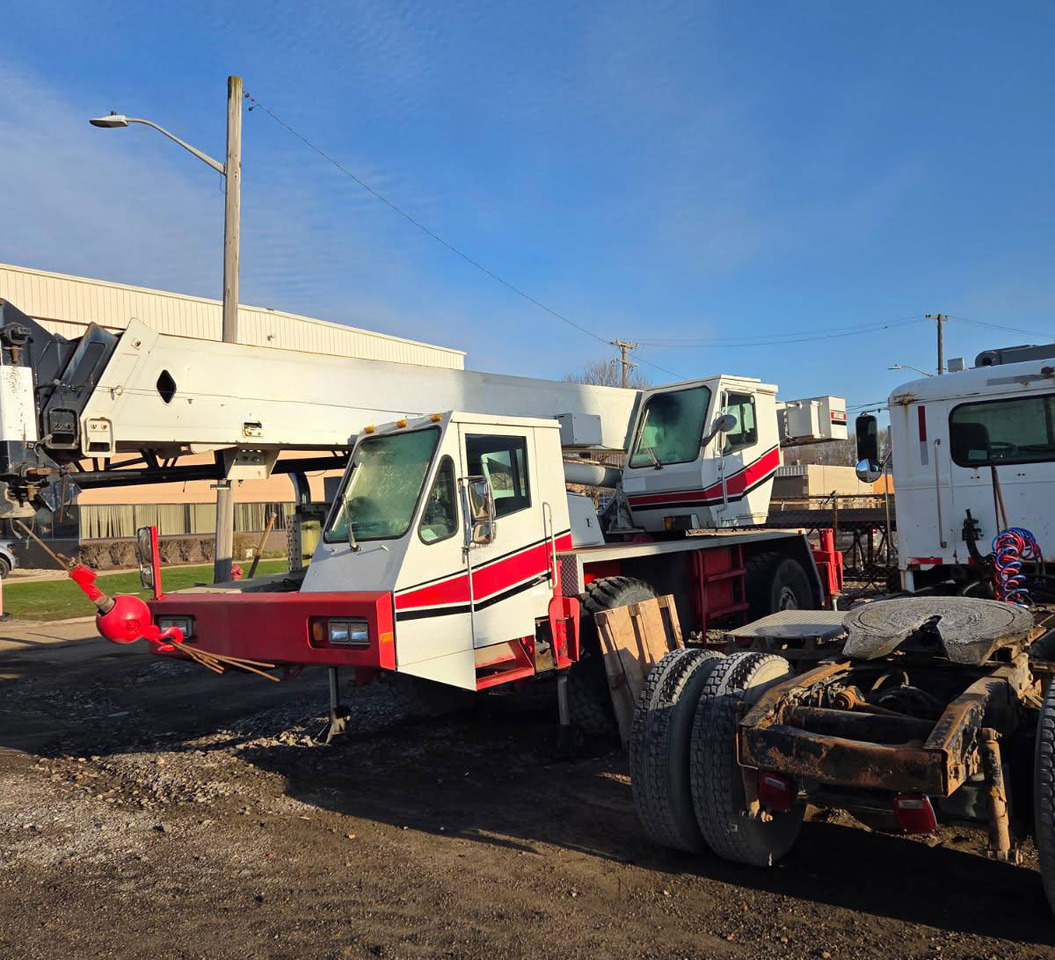 Link-Belt ATC-822 - Guindaste móvel: foto 2 Link-Belt ATC-822 - Guindaste móvel: foto 2