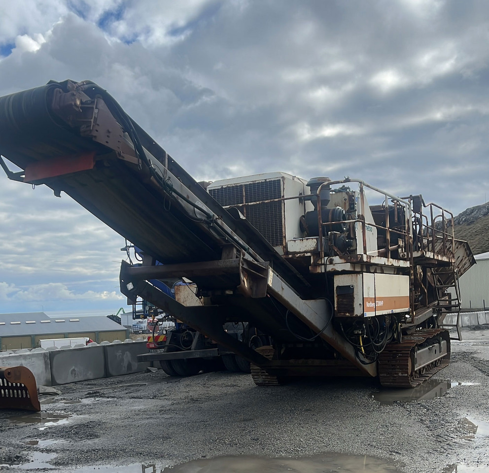 Metso LT200 HP - Britador de cone: foto 1 Metso LT200 HP - Britador de cone: foto 1